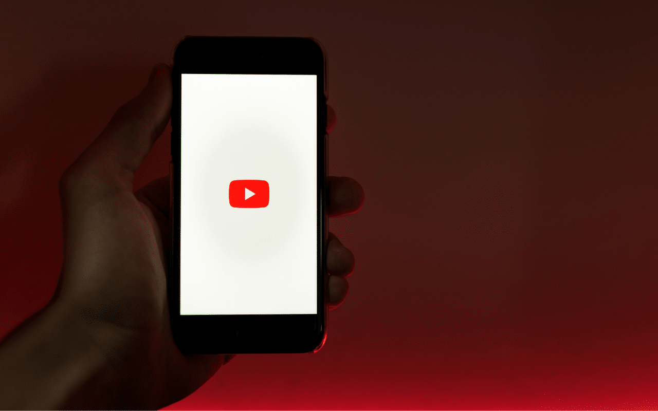 youtube bans anti vaccine content